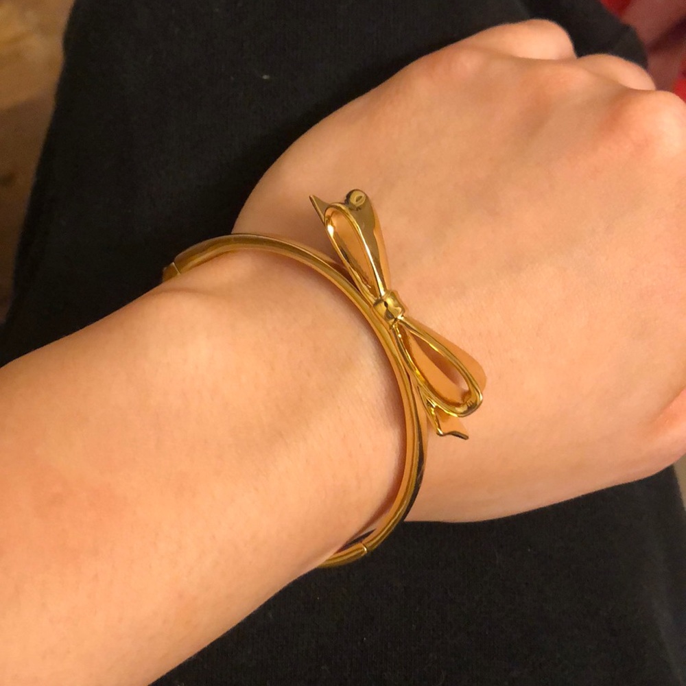 Kate spade gold bow bracelet make an offer